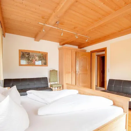 Modern Vacation With A View * Hainzenberg