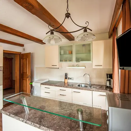 Modern Vacation With A View * Hainzenberg