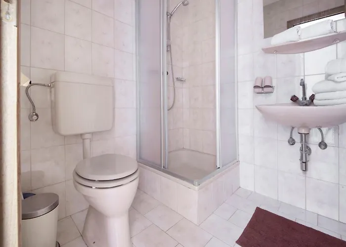 Modern Vacation With A View * Hainzenberg